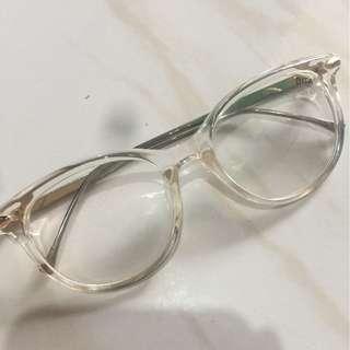 Kacamata Frame Bening