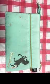 Typo pencil case