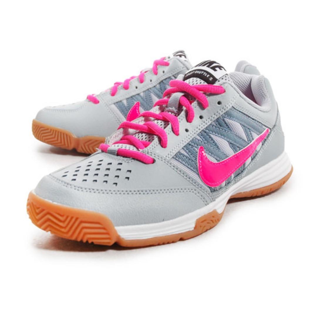 Authentic nike court shuttle V shoe