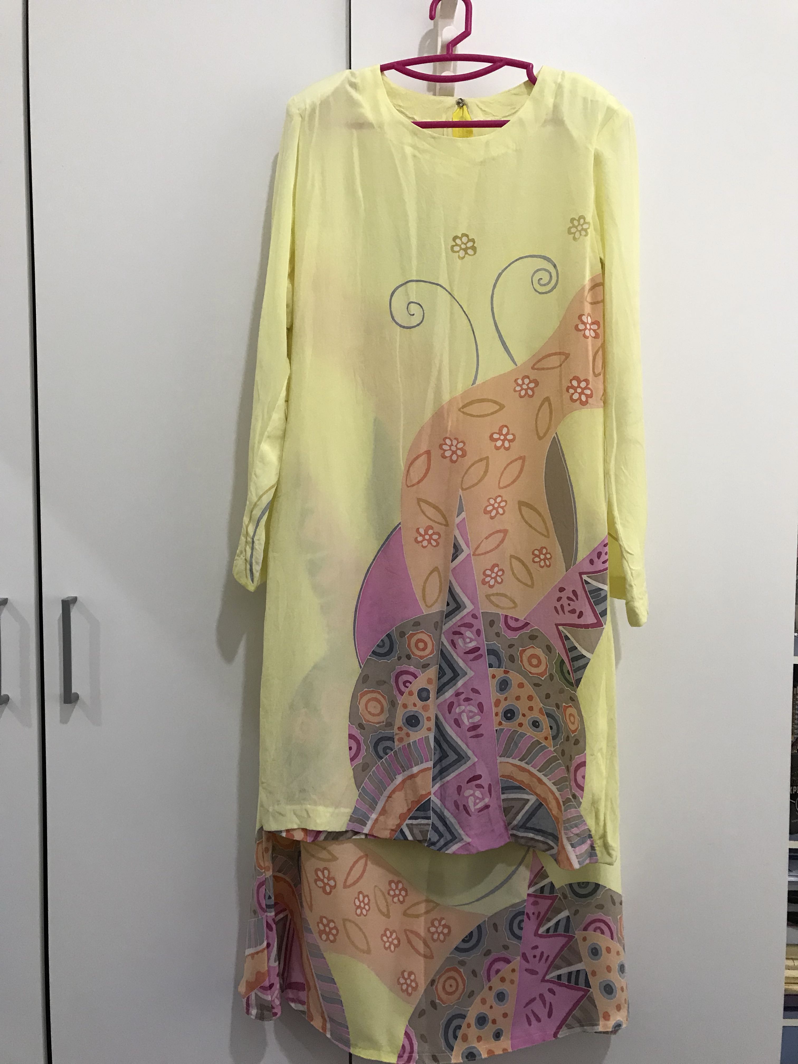 Baju Kurung Batik Terengganu Fesyen Muslimah Two Piece Di Carousell