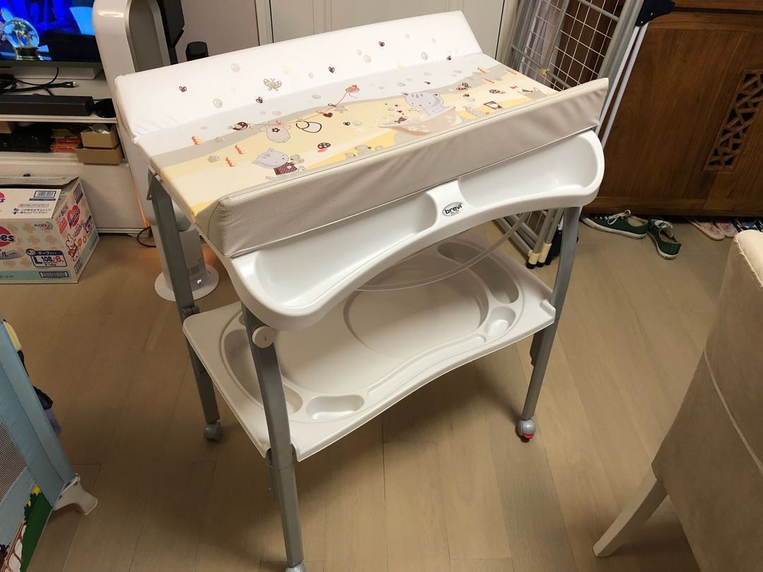 changing table over bathtub