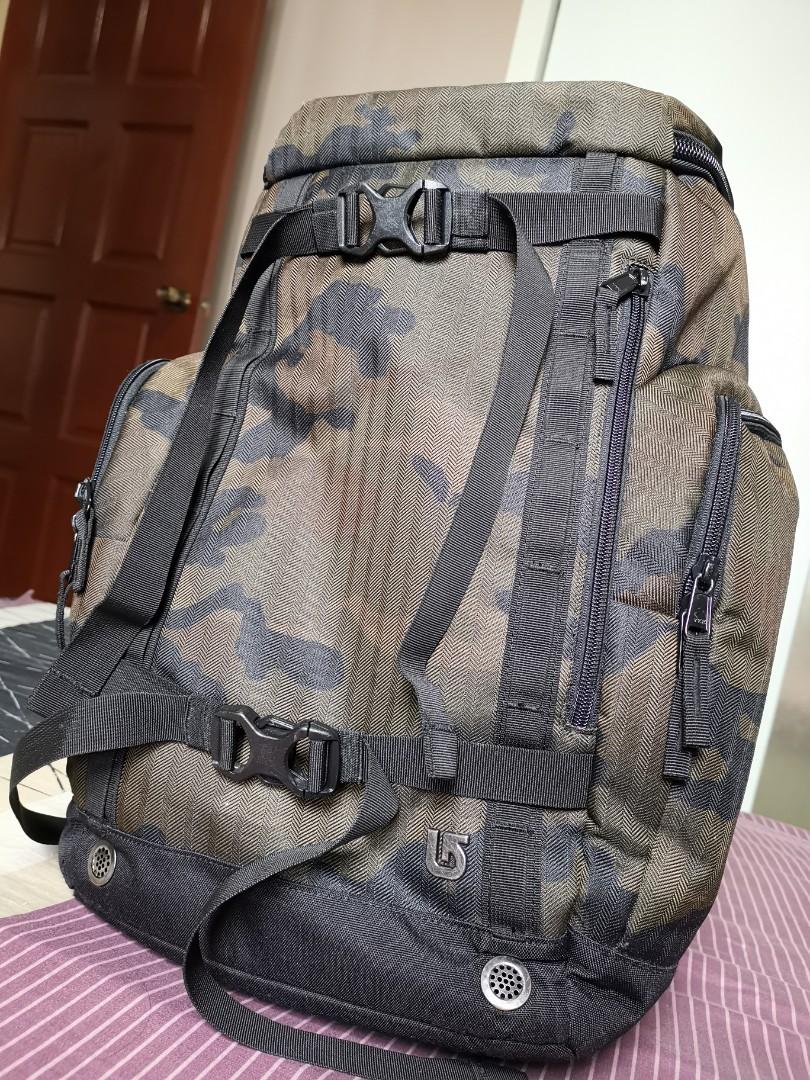 burton booter snowboard pack