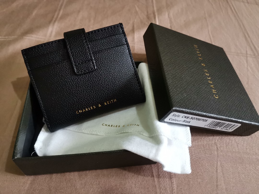 charles and keith wallet men