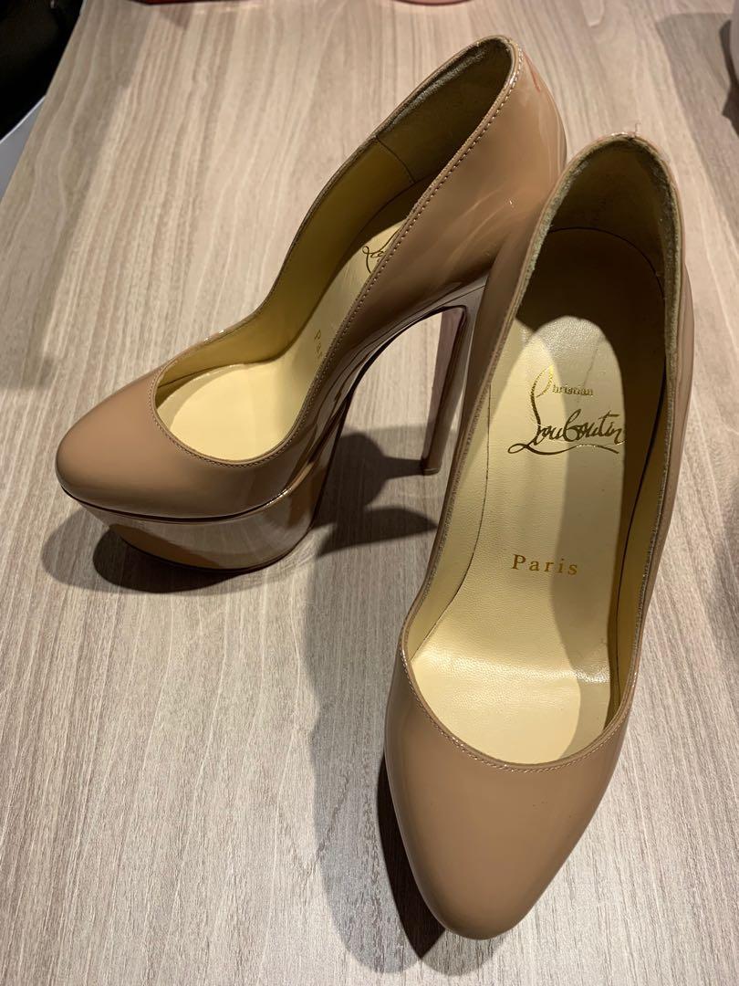 Christian discount louboutin victoria