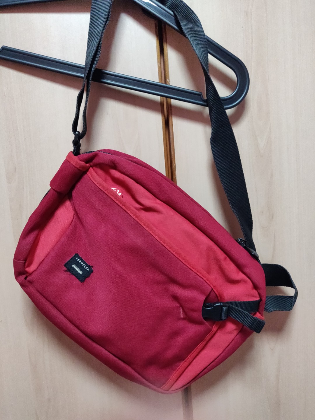 crumpler travel bag