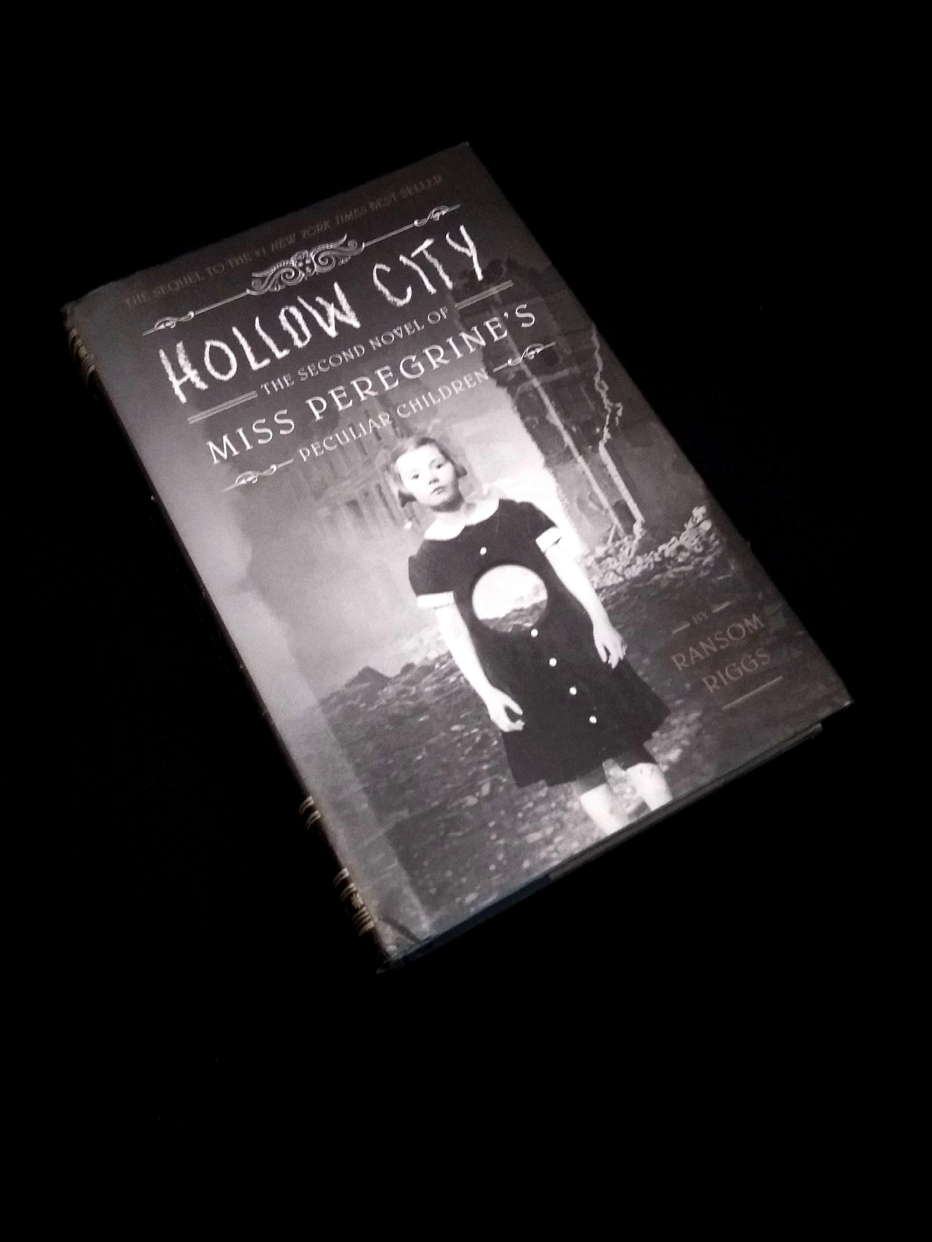 Hollow City Miss Peregrine S Peculiar Children By Ransom Riggs