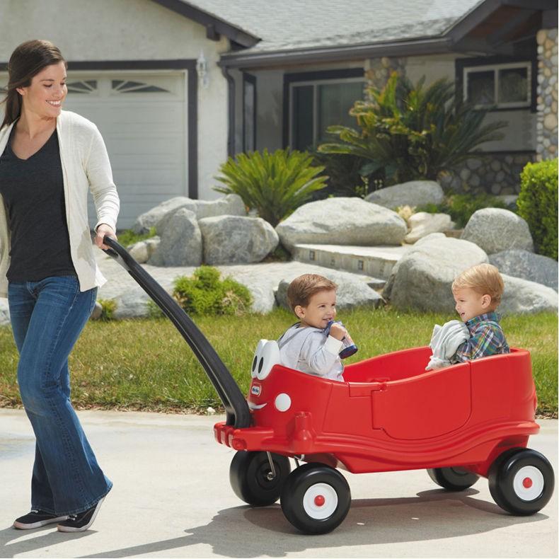 Cozy coupe shop with wagon