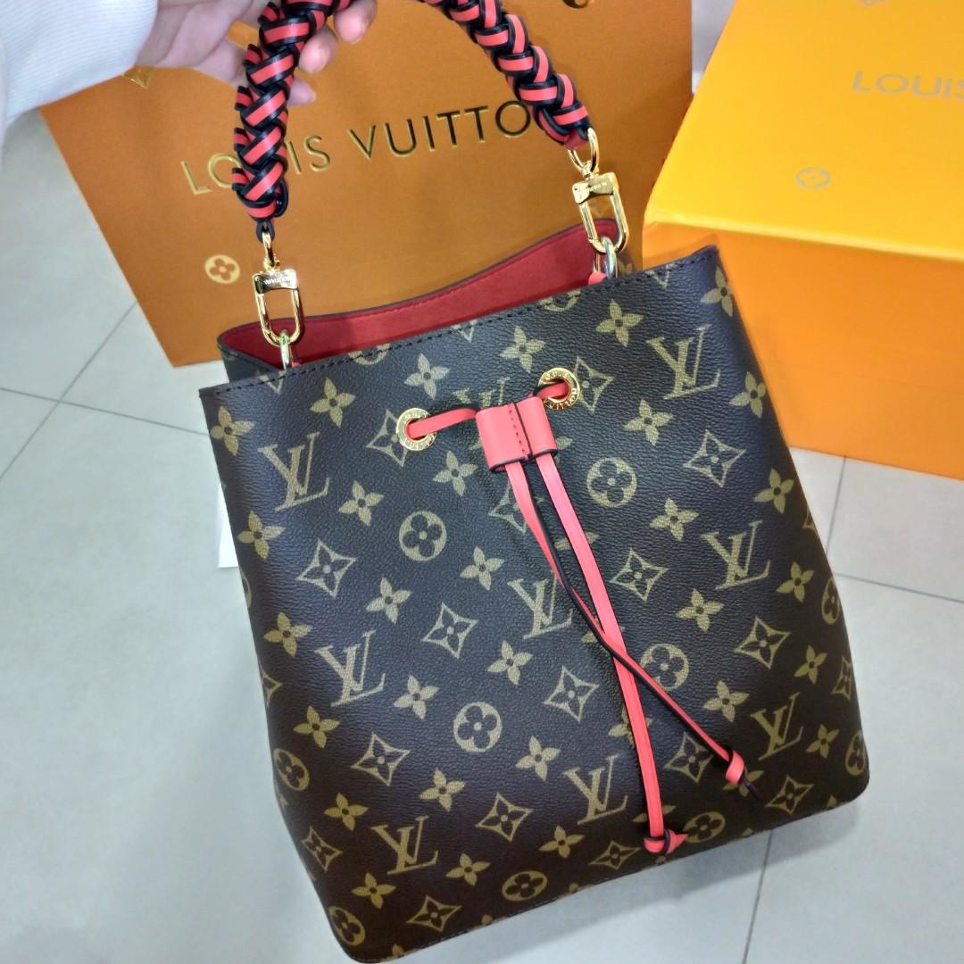 Louis Vuitton Neo Noe Damier White with Pink, Women's Fashion, Bags &  Wallets, Shoulder Bags on Carousell