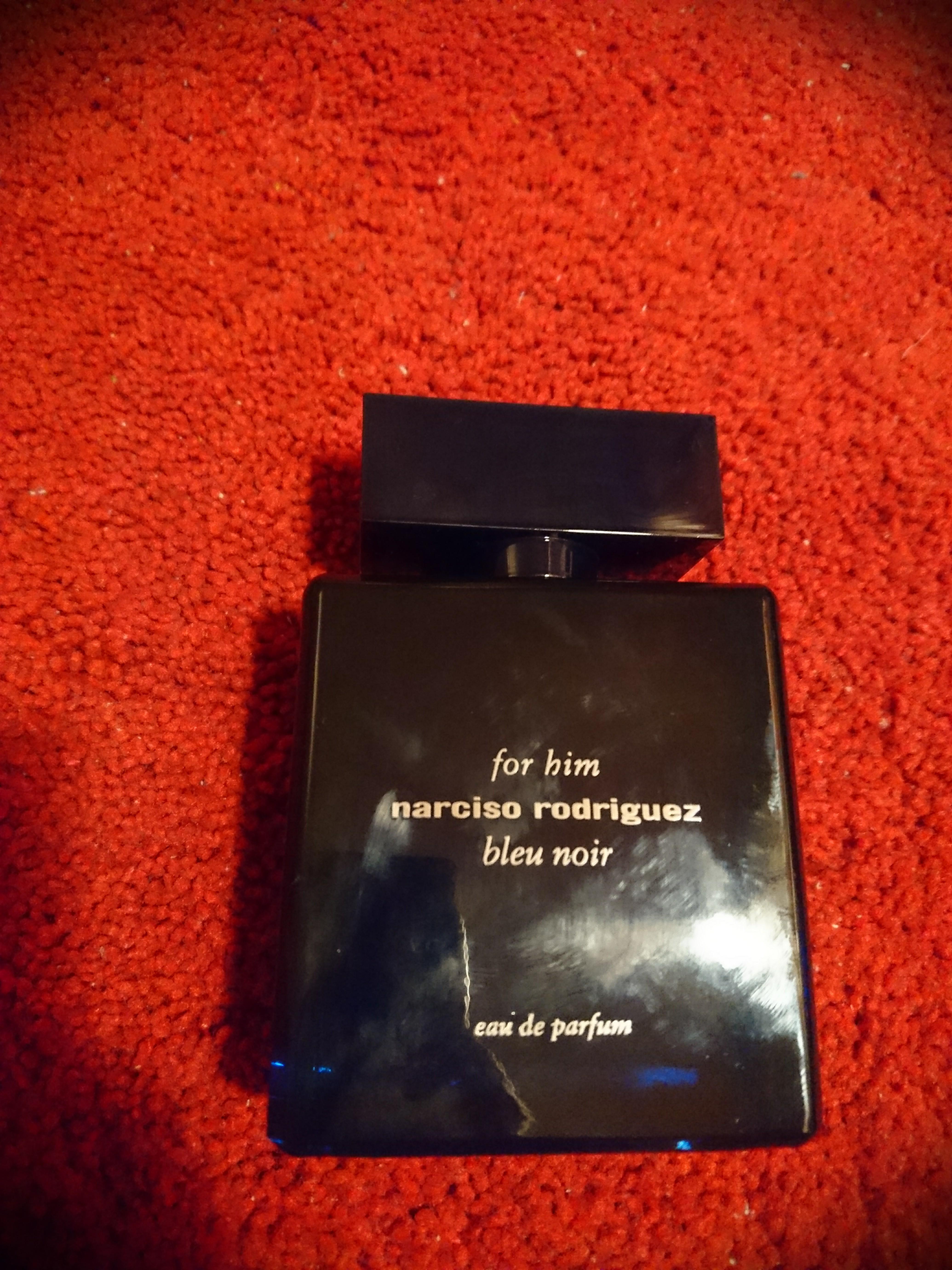 narciso bleu noir eau de parfum