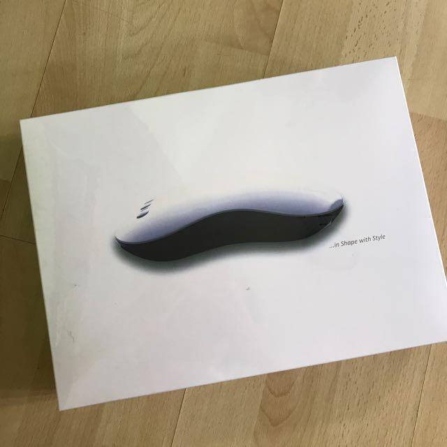 OTO e-Shape (Category: Massage Devices) located in Singapore. Submitted by supportplox (Listing ID 145306434, Image 1). Description: brand new & unopened nego possible .