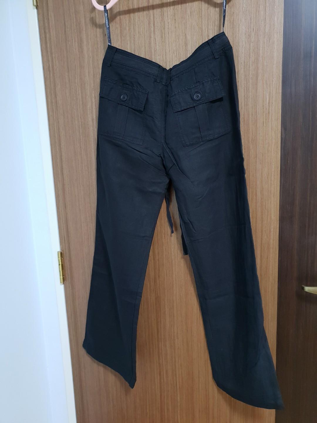 Pant (Category: Other Bottoms) located in Singapore. Submitted by tsgan77 (Listing ID 204766613, Image 3). Description: A new FNT black pant. In good condition..