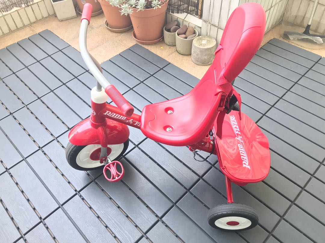 radio flyer red bike