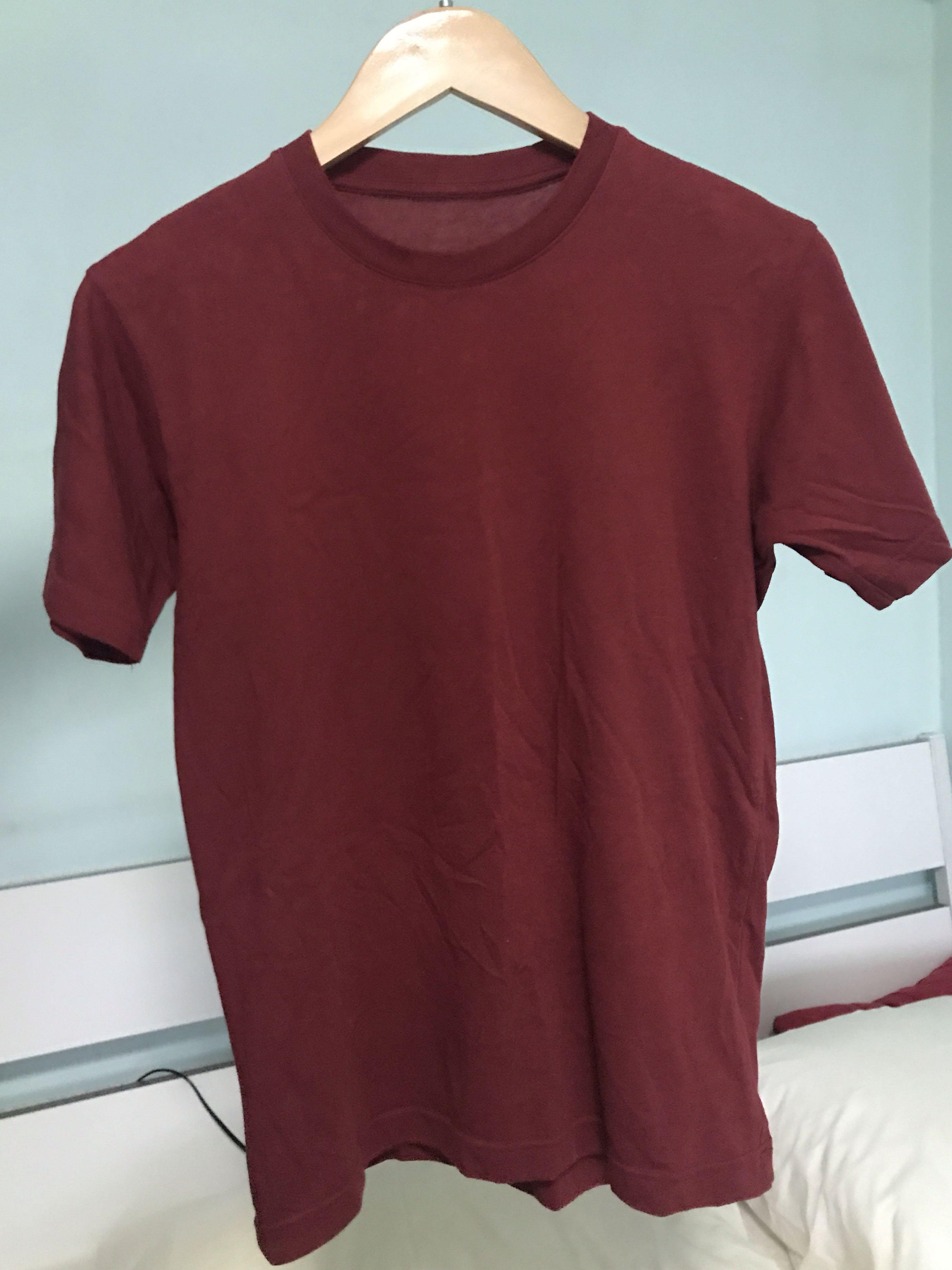 Uniqlo Plain Red T-Shirt, Women's Fashion, Clothes, Tops on Carousell