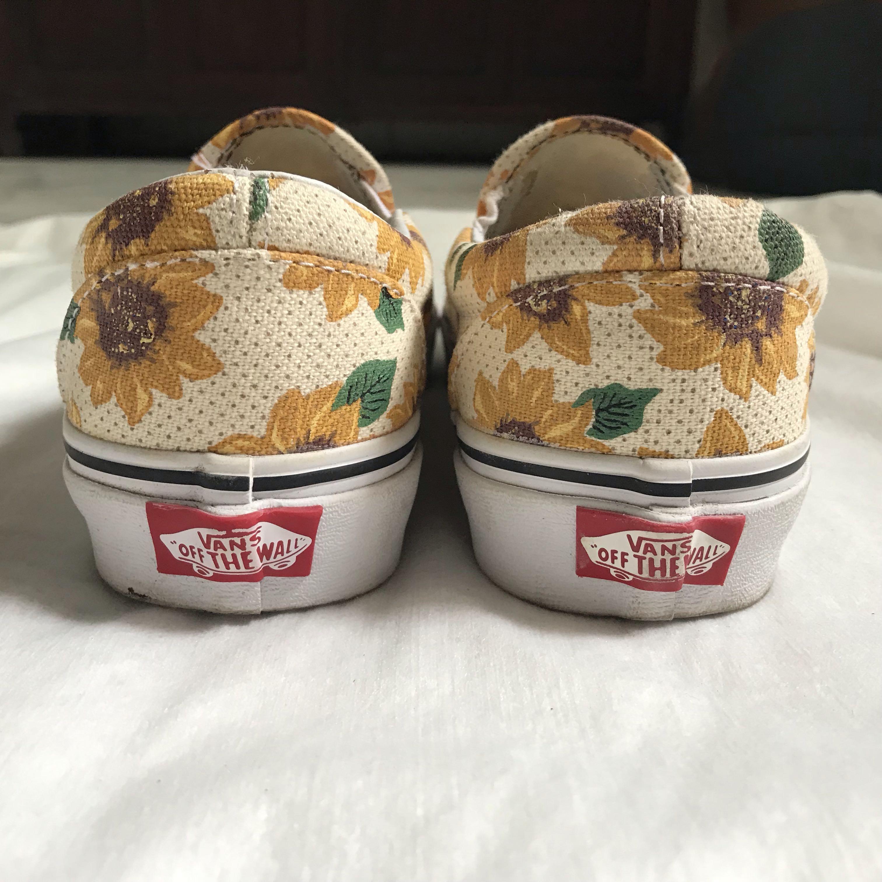 Checkered sunflower vans slip ons outlet