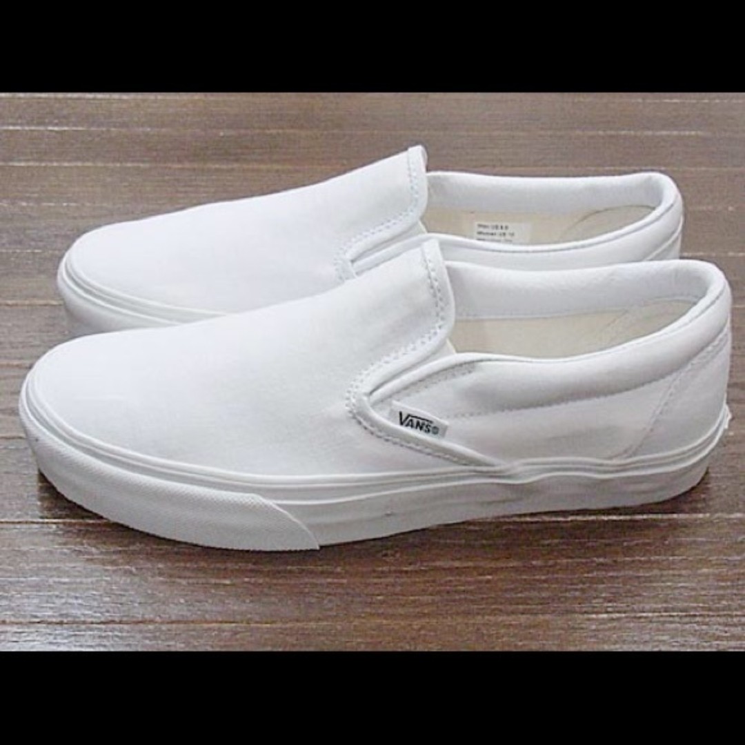 vans white slip on shoes