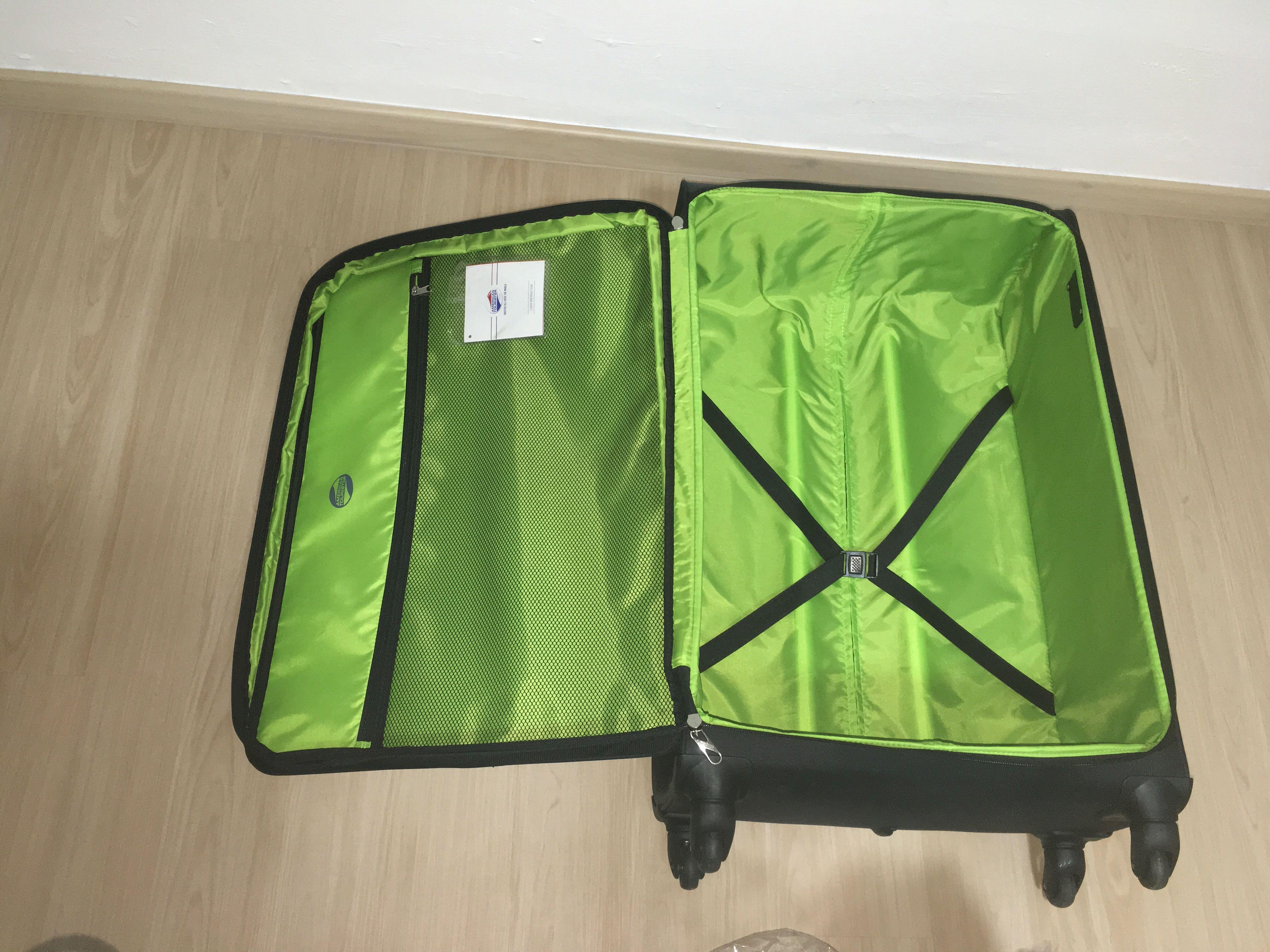 American Tourister Luggage Bag, Hobbies & Toys, Travel, Luggage on