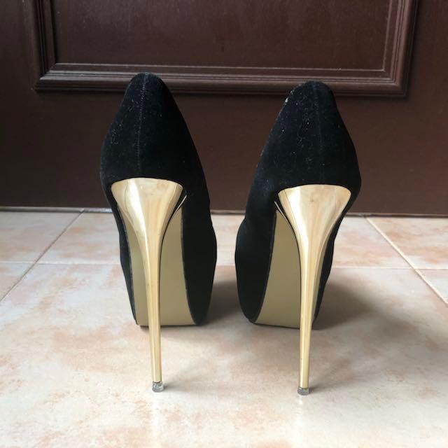 black and gold platform shoes