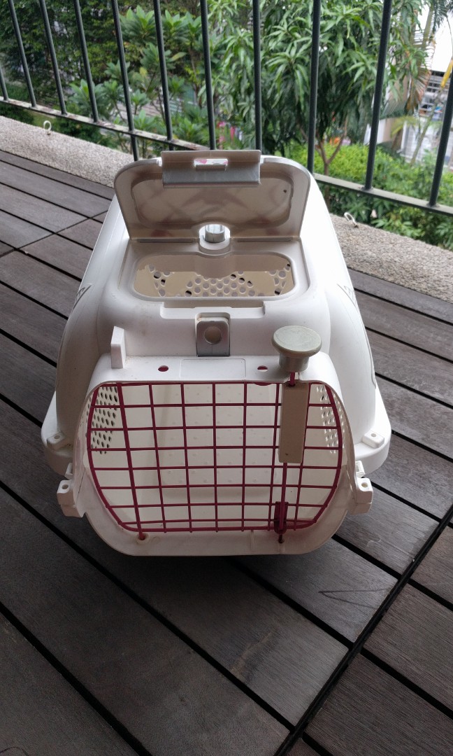 Cat Carrier Used, Pet Supplies, Homes & Other Pet Accessories on