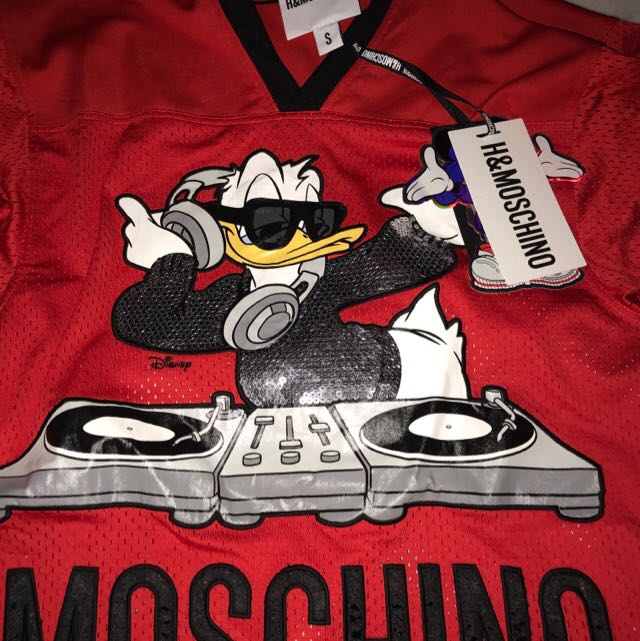 Moschino h&m deals donald duck