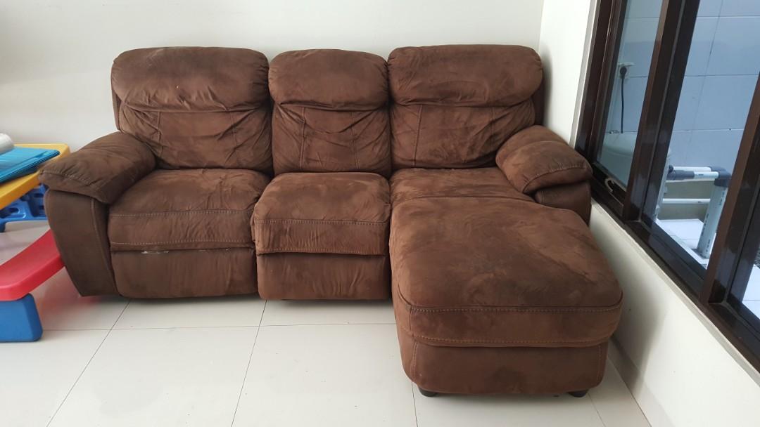 Informa Cheers Sofa, Perabotan Rumah di Carousell