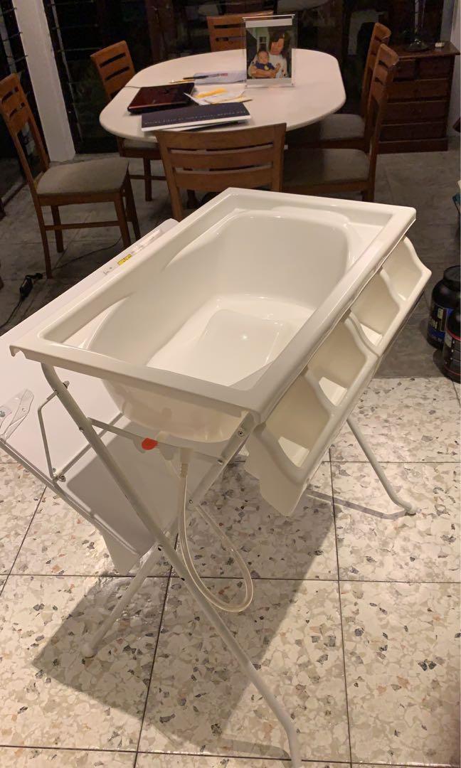 Lucky Baby Litto Bath Tub / unit, Babies & Kids, Nursing & Feeding