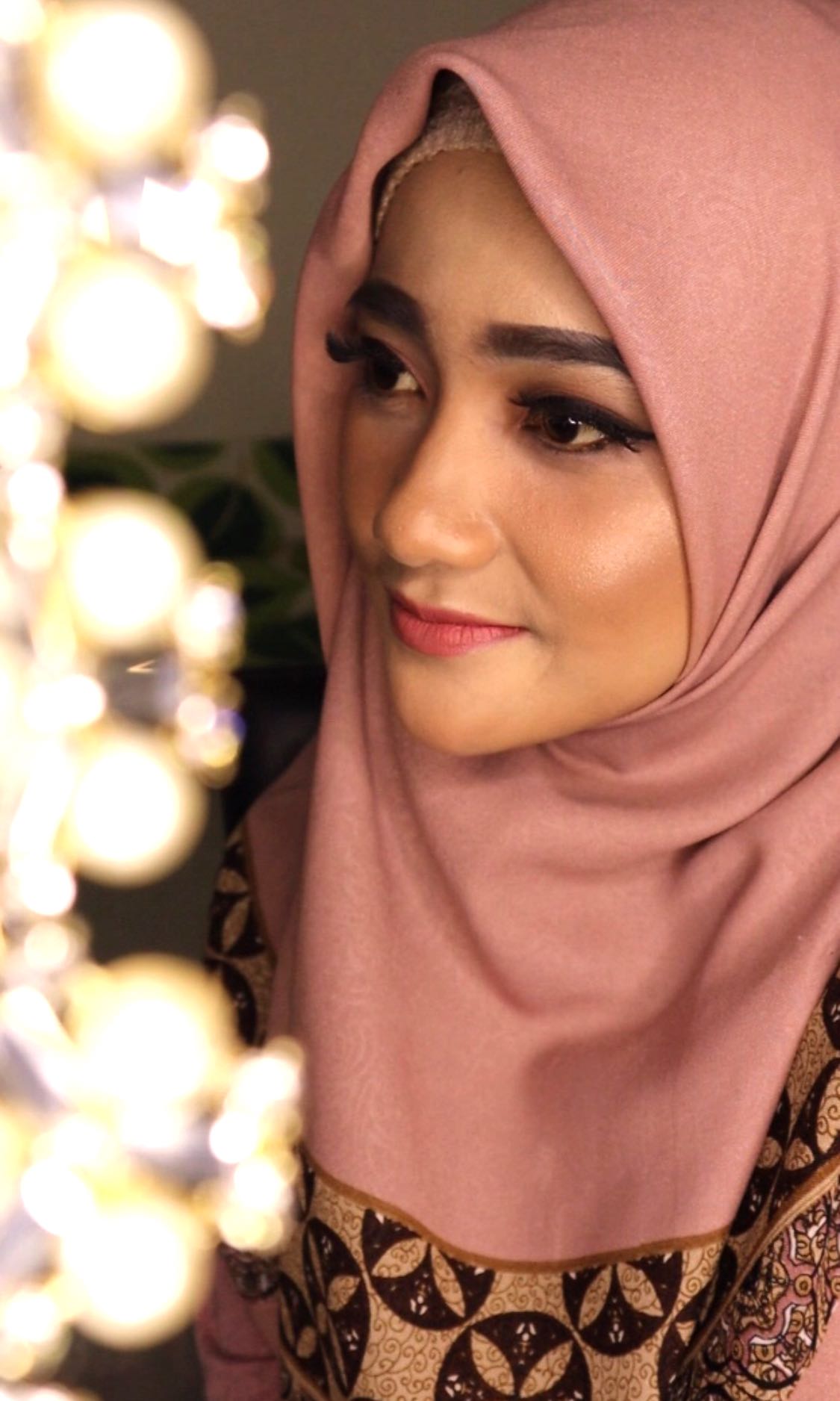 Make Up Artist Services Beauty Services On Carousell