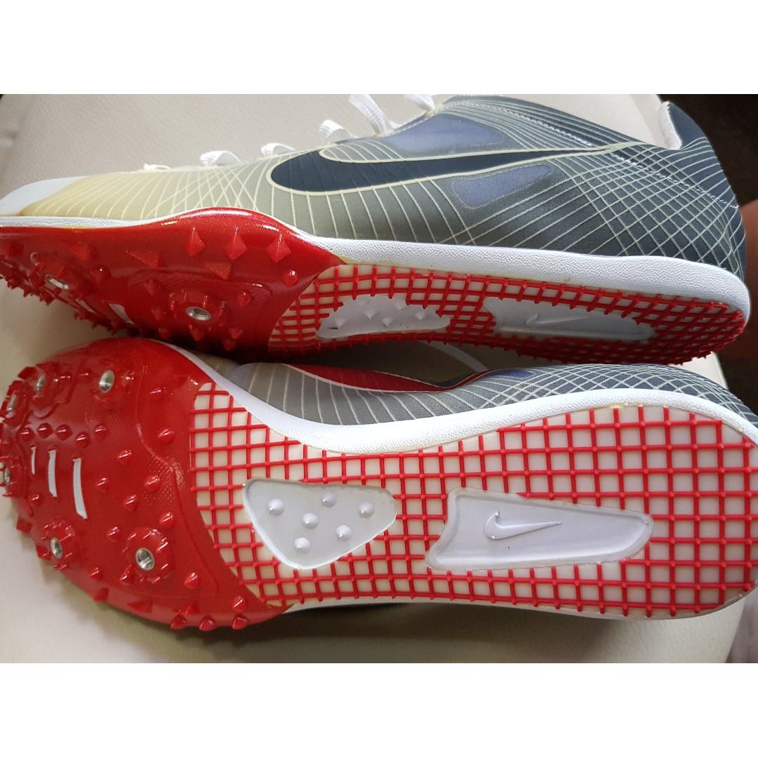 Nike $250 running shoes store