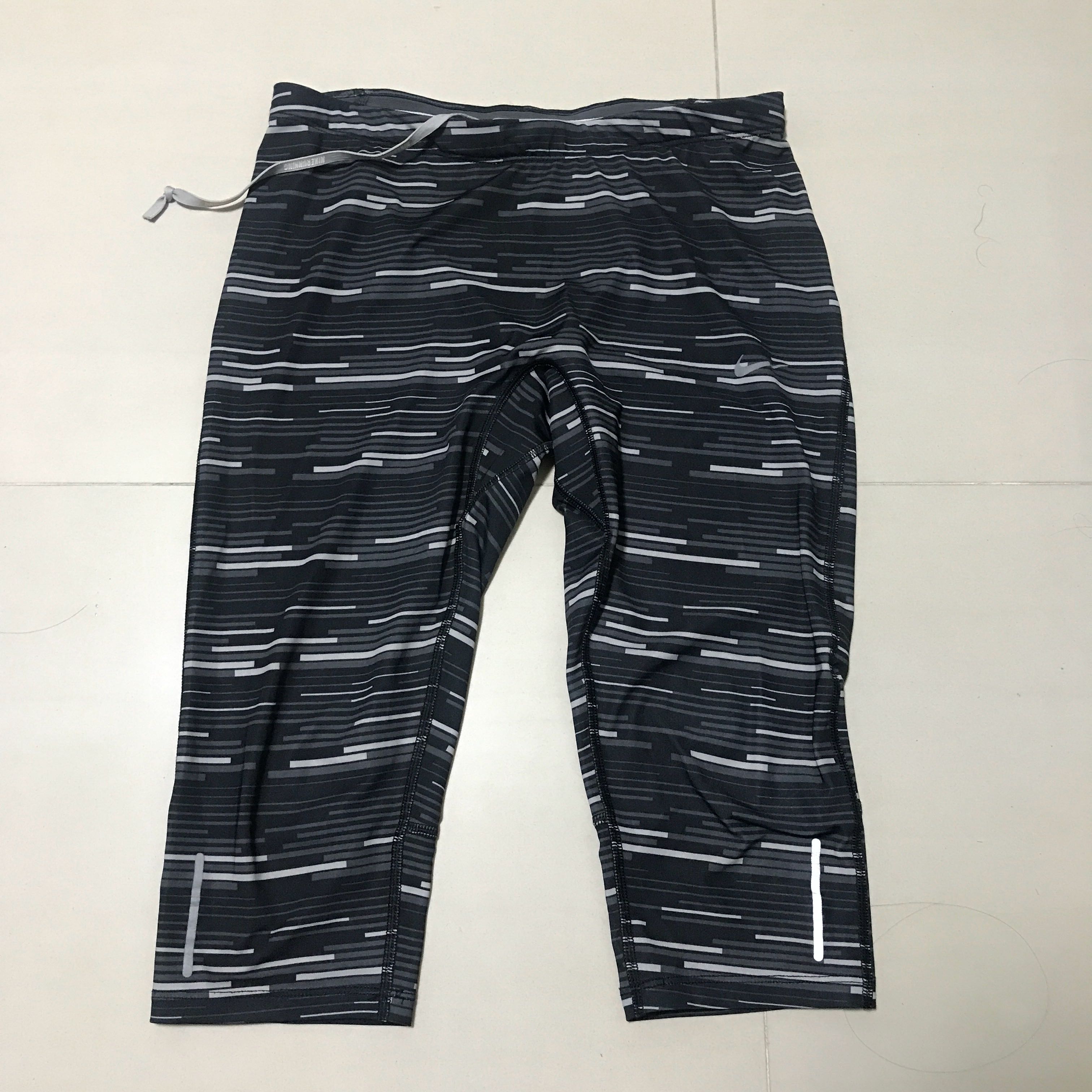 nike dri fit capris