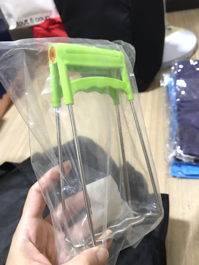 Plate holder