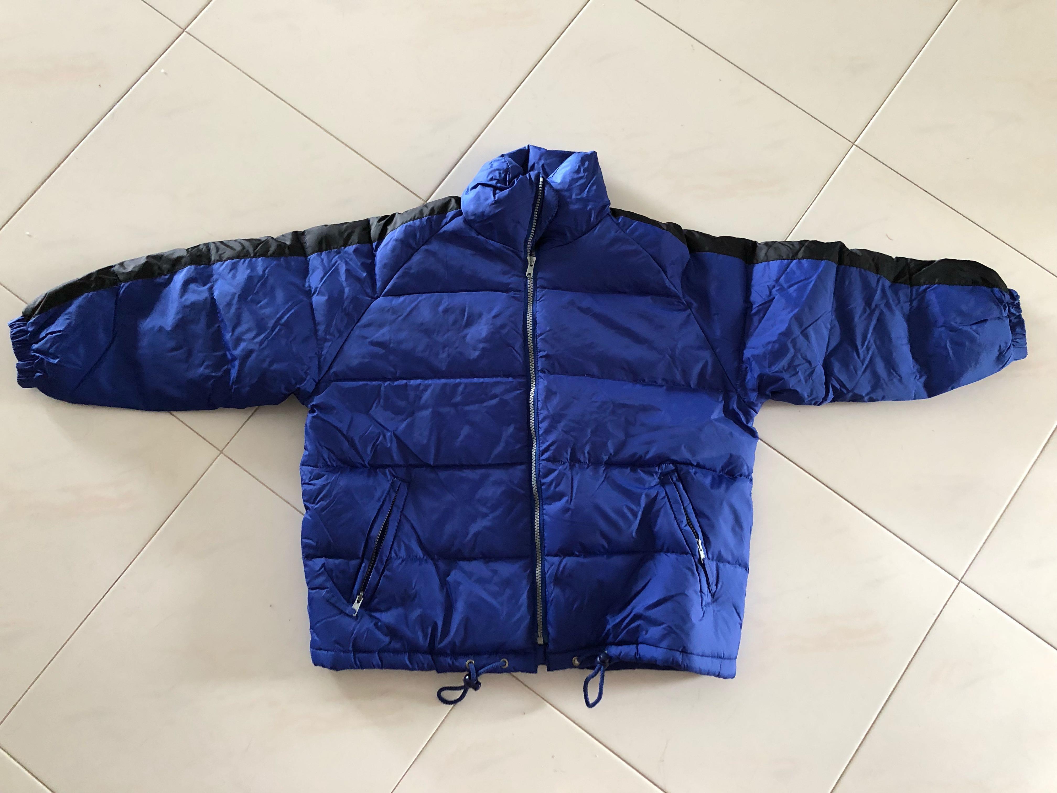 Winter Down Jacket (Category: Babies & Kids Fashion) located in Singapore. Submitted by trayyz (Listing ID 204910792, Image 1). Description: New Blue Winter Down Jacket! Never been worn before, new with original tag Available for trying! Meet up at Pasir Ris / Jurong area.