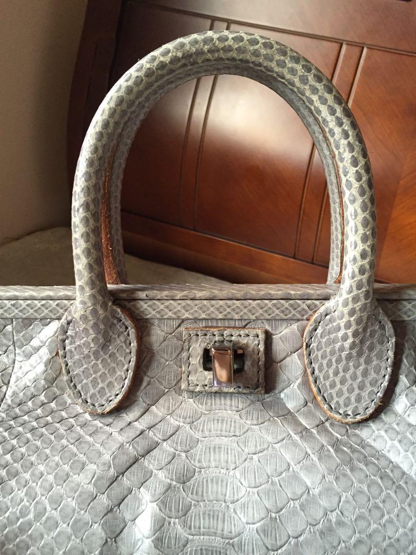 ZAGLIANI Python Handbag (Category: Tote Bags) located in Bulacan. Submitted by relovedbydei (Listing ID 204877229, Image 1). Description: Authentic Zagliani Python Handbag Made in Italy as seen on your favorite hollywood celebrities like Jennifer Lopez, Rihanna, Kylie Minogue etc. .