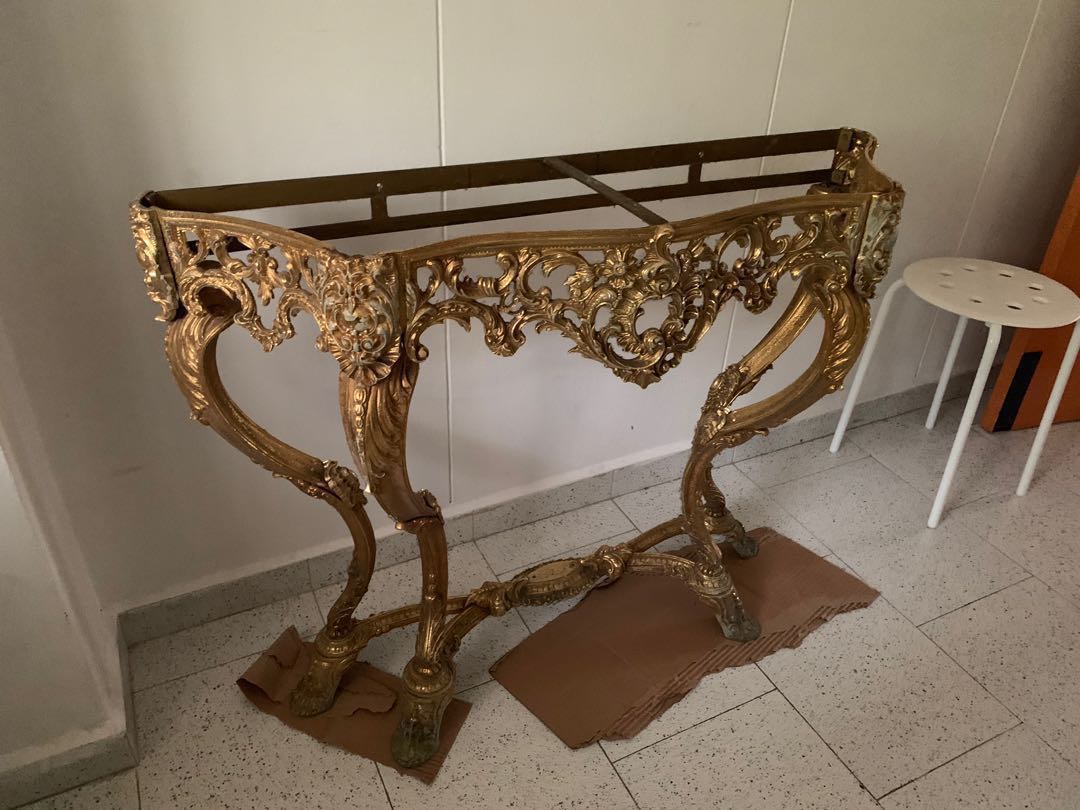 Antique table leg, Furniture & Home Living, Home Decor, Other Home