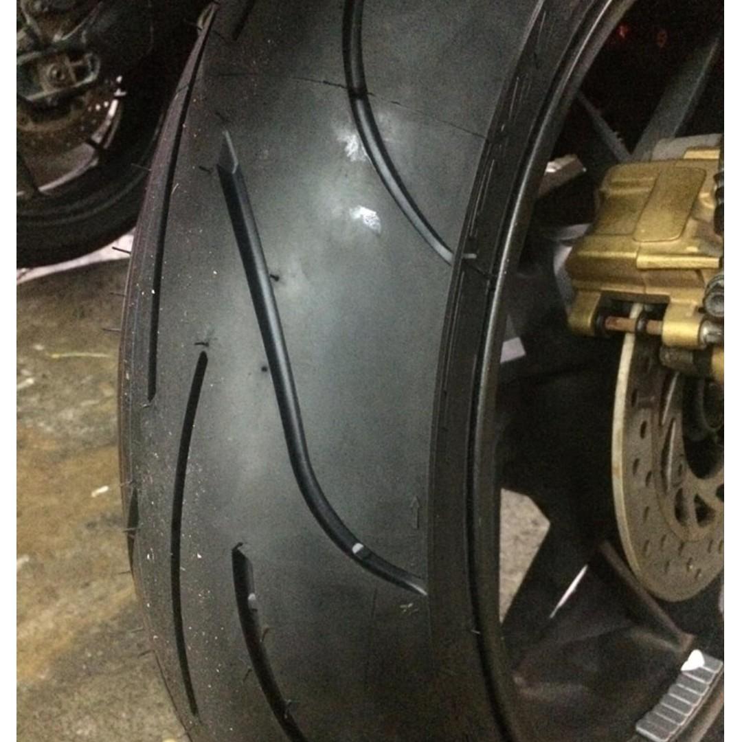 Best Michelin Pilot Power 2ct Tyres For Cb400 Super 4 Motorcycles Motorcycle Accessories On Carousell