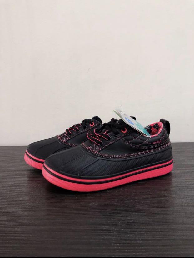 crocs allcast duck golf shoe