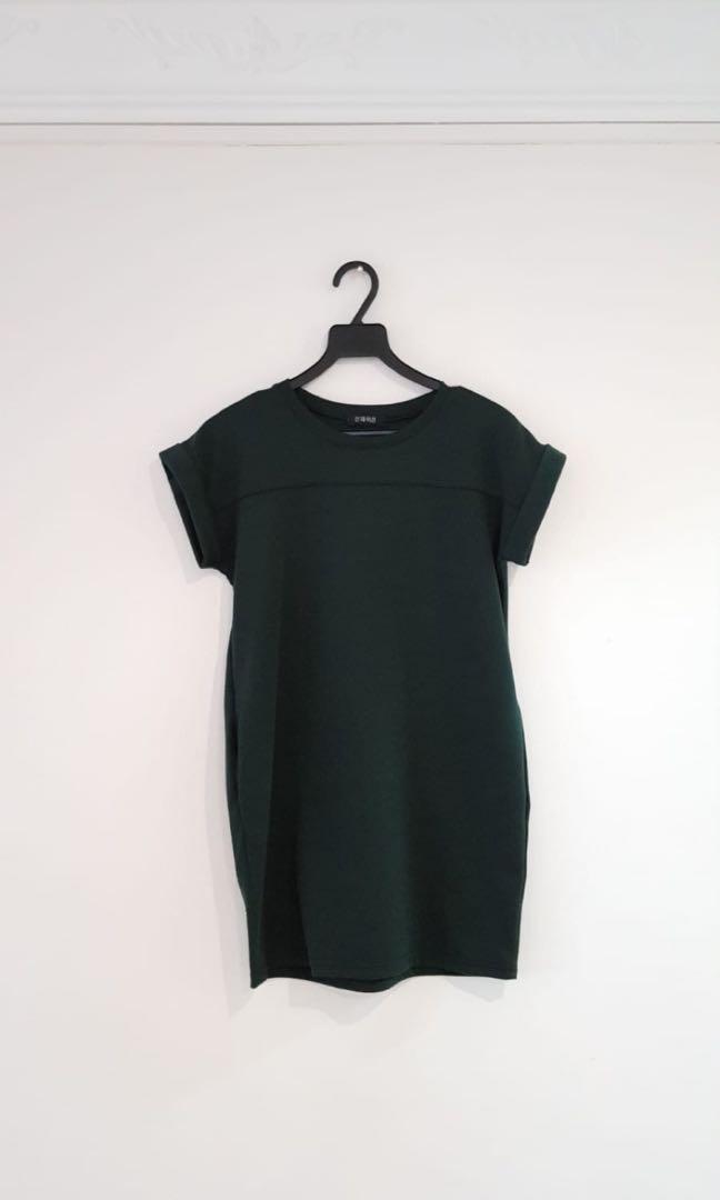 emerald green t shirt dress