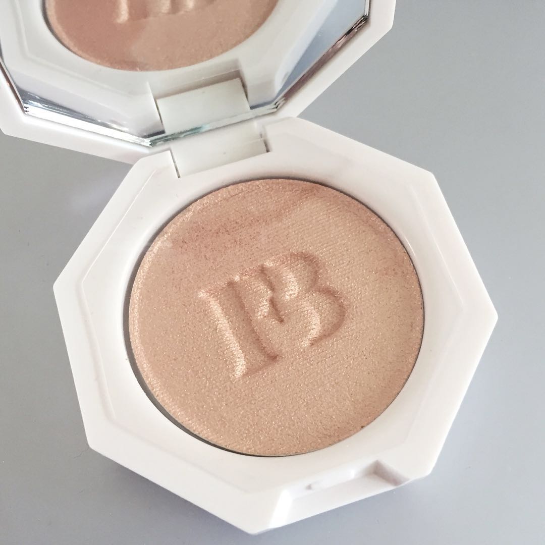 fenty beauty putty highlighter