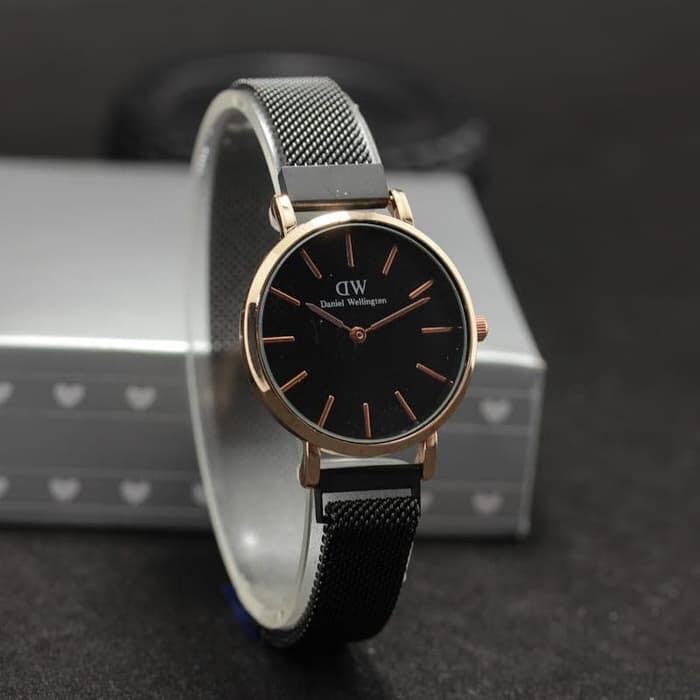  Jam  tangan wanita DW magnet rantai  pasir stainless steel 