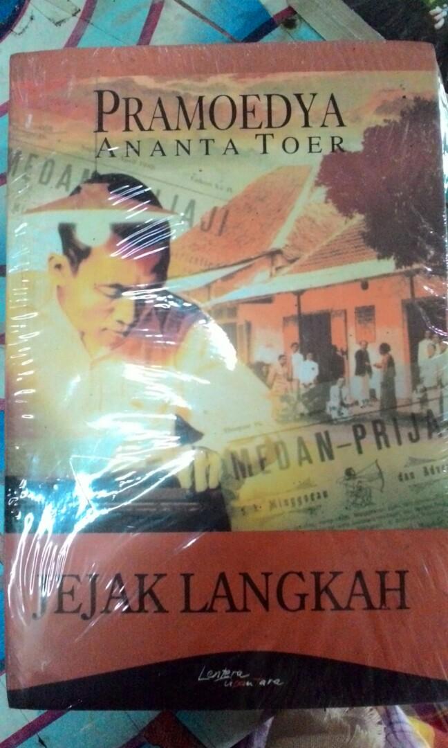 Jejak Langkah Pramoedya Ananta Toer Buku Alat Tulis Buku Di Carousell