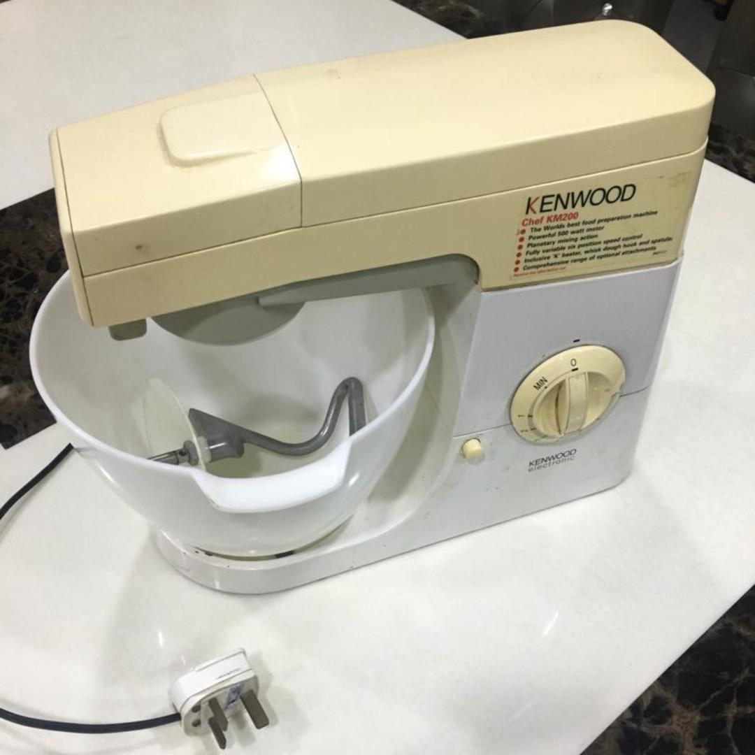 Kenwood Cake Mixer Chef KM200