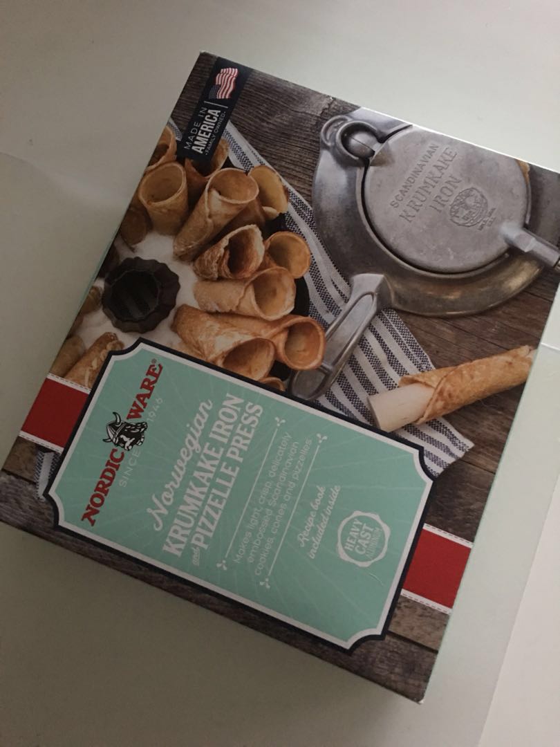 norwegian krumkake and pizzelle iron