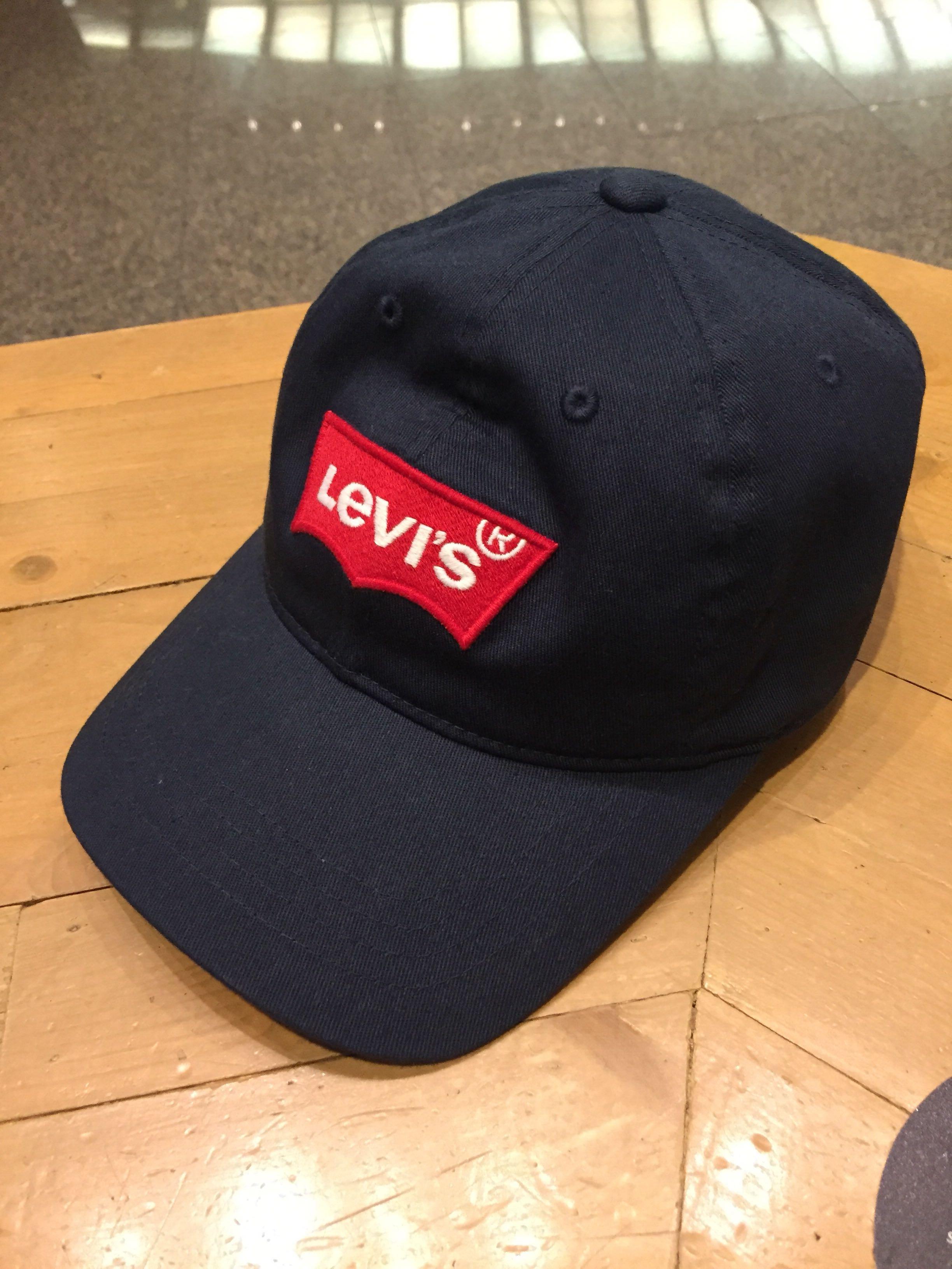 levi's batwing logo navy cap, Men's 