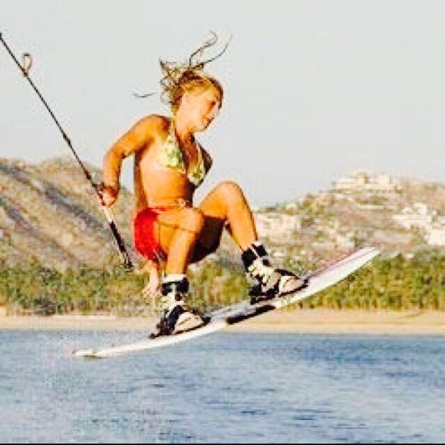 LIQUID FORCE Luscious ウェイクボード132.1/41.8