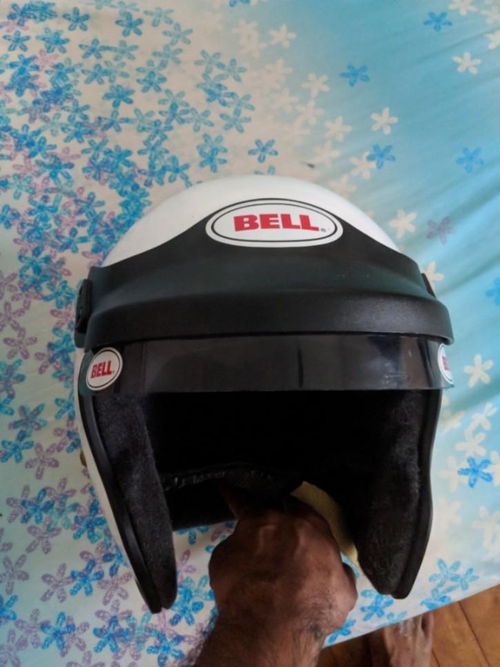 Bell Promag Bell mag 5 pro series made of kevlar, Motorcycles, Motorcycle ...