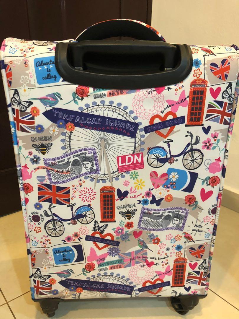 primark light suitcase