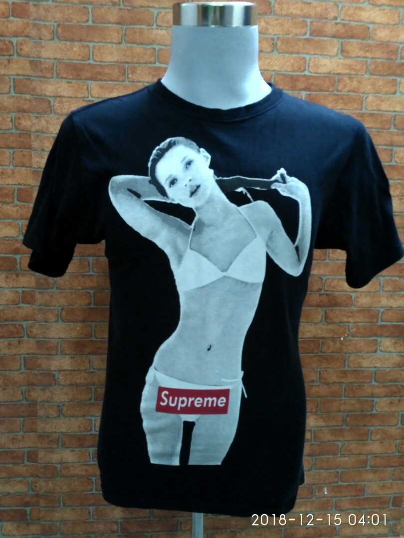 Supreme kate moss new arrivals 10th anniversary