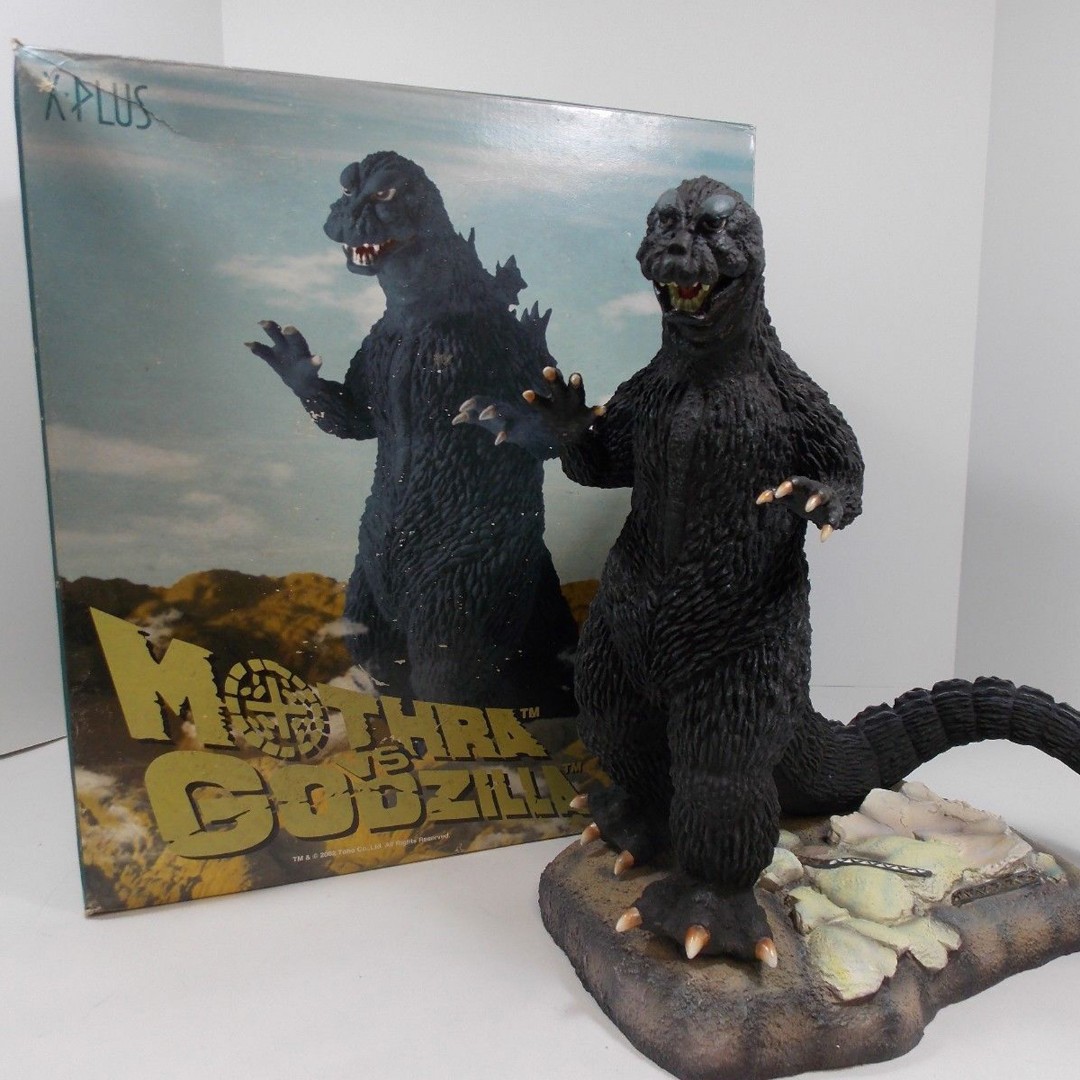 godzilla x plus statue