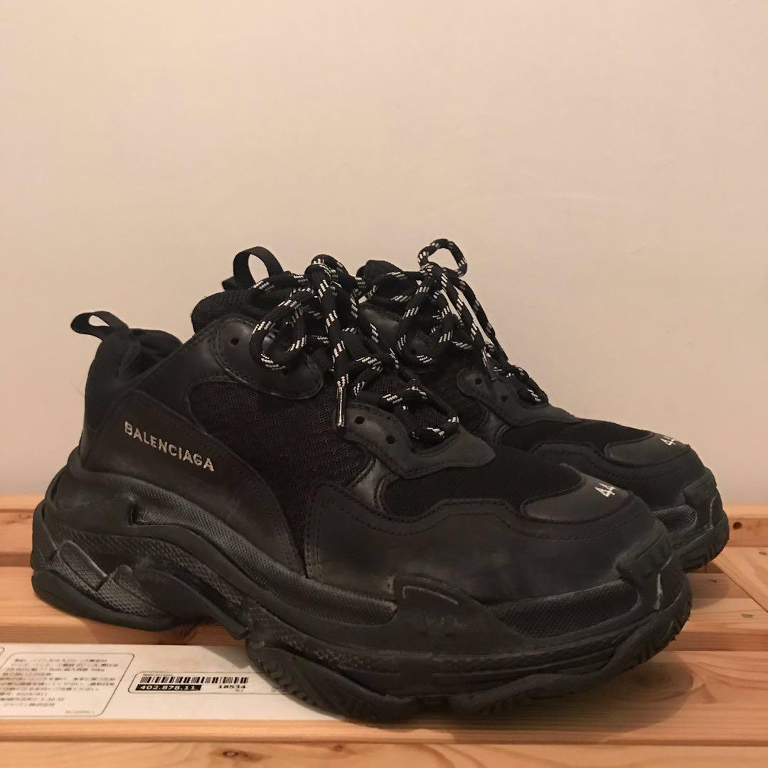 balenciaga triple s mens olive