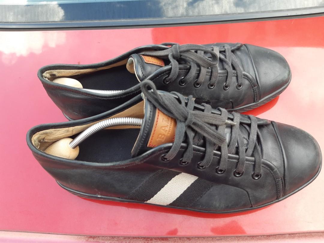 bally shoes harga