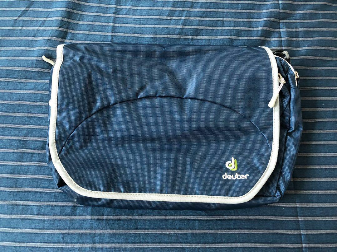 deuter messenger bag