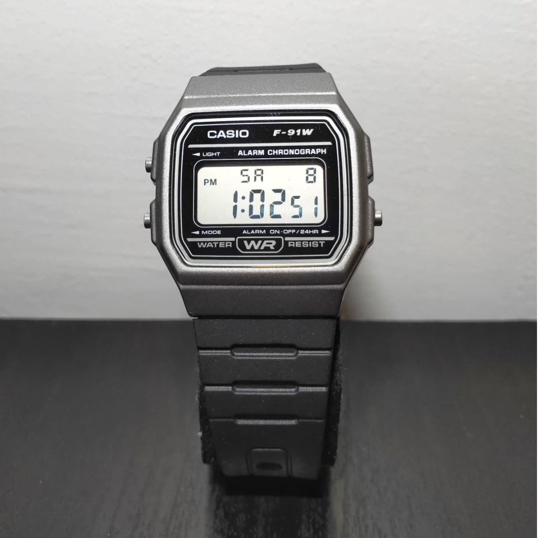Casio F 91W grey or silver